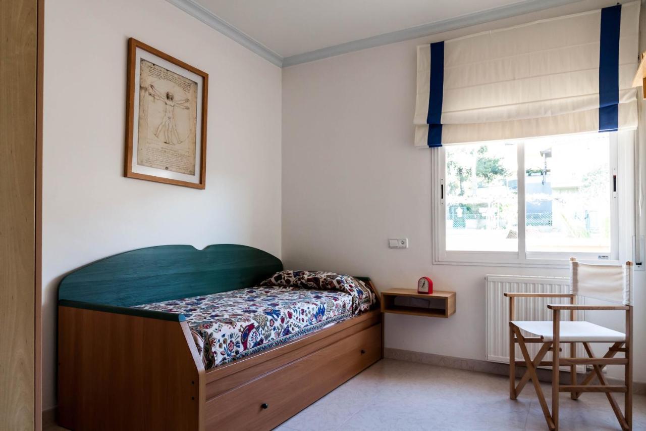 L' Escala Casa Con Jardin-Wifi Freeヴィラ エクステリア 写真